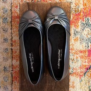 Like-New Walking Cradles “Fall” Pewter Flats (7.5 wide)